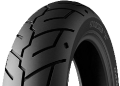 Close-up van het loopvlak Michelin Scorcher 31 180/60 B17 75 V Rear TL/TT M/C