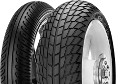 Close-up van het loopvlak Metzeler Racetec SM Rain 165/55 R17 Rear TL NHS