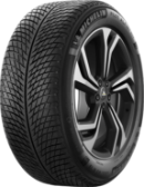 Close-up van het loopvlak Michelin Pilot Alpin 5 SUV 285/45 R19 111 V XL