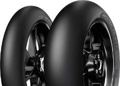 Close-up van het loopvlak Metzeler Racetec TD Slick 180/60 R17 23 S Rear TL NHS