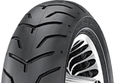 Close-up van het loopvlak Dunlop D407 180/65 B16 81 H Rear TL H-D