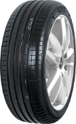 Close-up van het loopvlak Pirelli P Zero (PZ4) 225/40 R20 94 Y RUN ON FLAT R-F, XL, *, L.S.